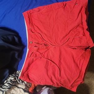 Red shorts. 16